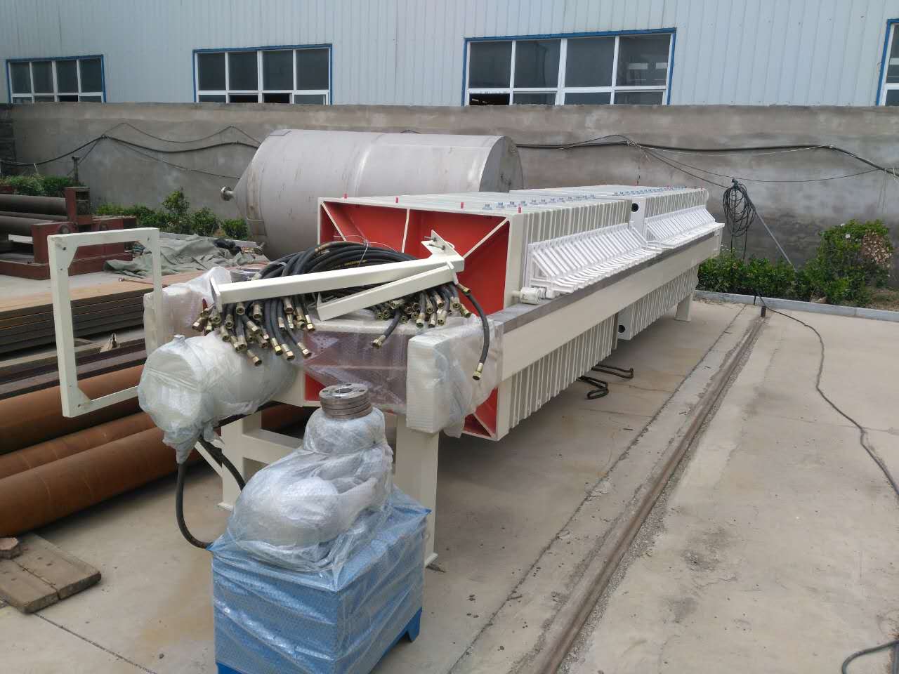 山東某環(huán)?？萍加邢薰臼褂矛F(xiàn)場(圖1)